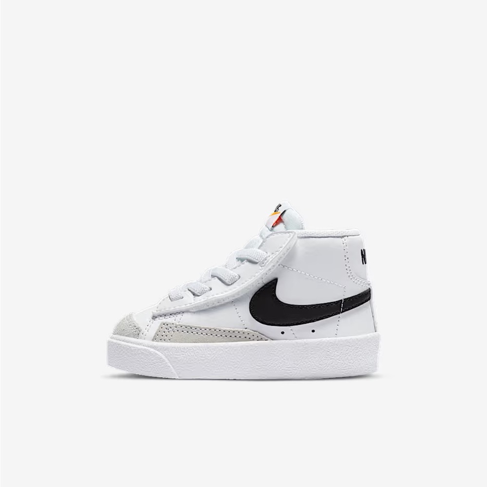 Nike Kids White and Black Sneakers